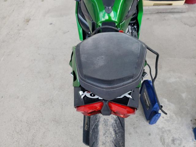 2018 KAWASAKI ZX1002 B JKBZXVB17JA000424