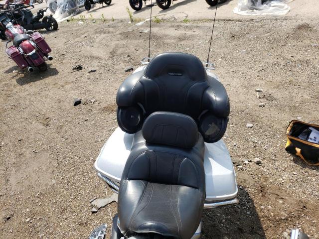 2016 HARLEY-DAVIDSON FLTRUSE CV 1HD1TAN15GB950094