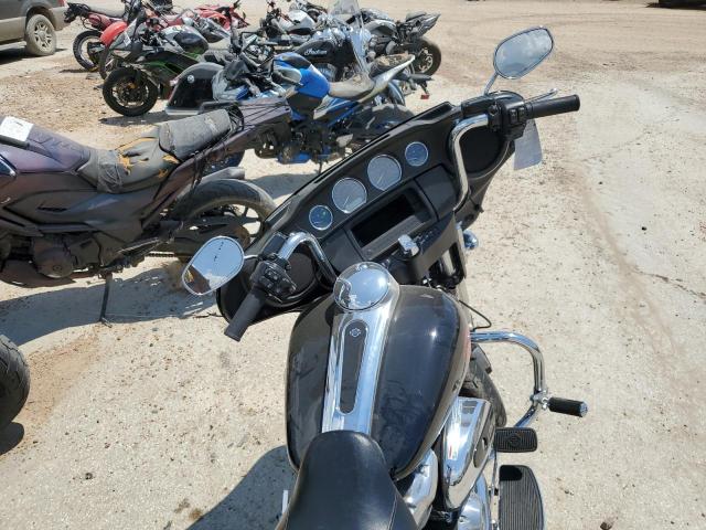 2019 HARLEY-DAVIDSON FLHT 1HD1FVC27KB651385