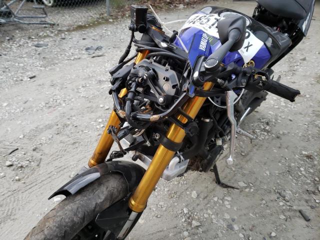 2021 YAMAHA YZFR3 A MH3RH18Y7MK005059