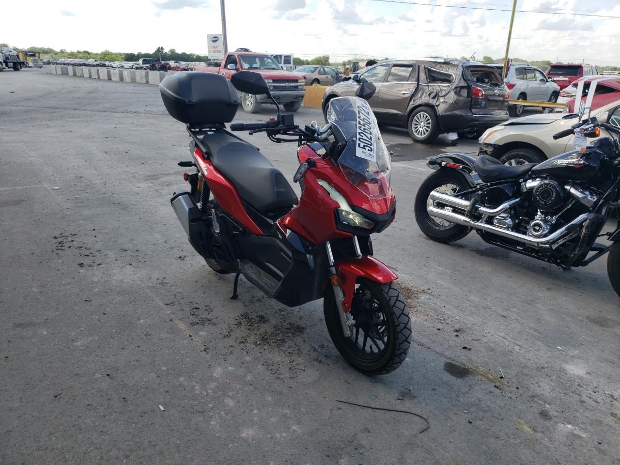 MLHKF3852N5100956 HONDA ADV150 A 2022