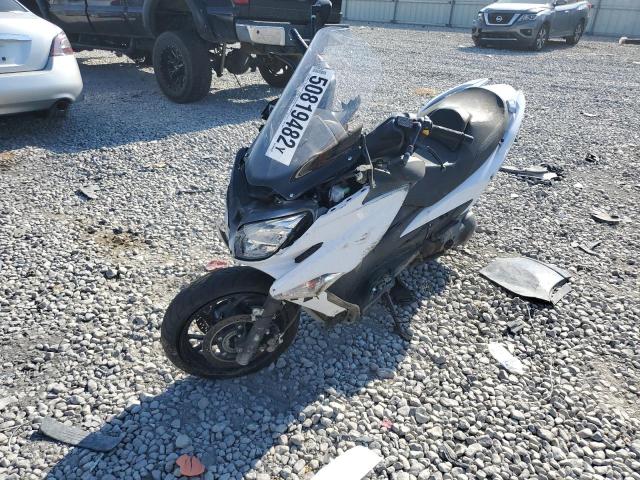2018 SUZUKI AN400 A JS1DU11E0J2100315