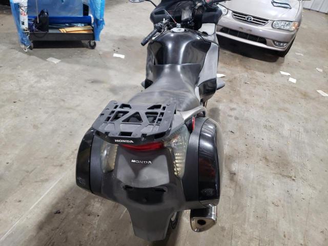 2011 HONDA NT700 V ZDCRC5957BF010186