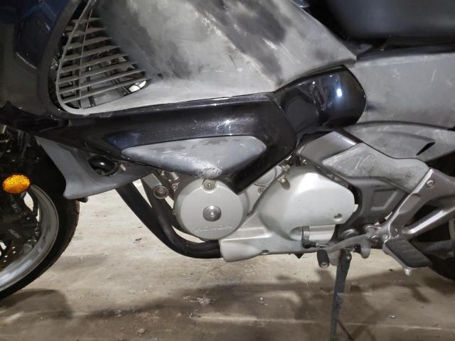 2011 HONDA NT700 V ZDCRC5957BF010186