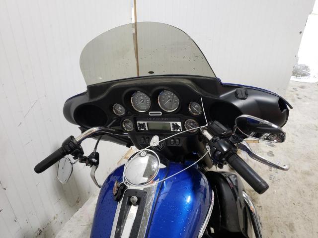 2010 HARLEY-DAVIDSON FLHTK 1HD1KEM14AB656897
