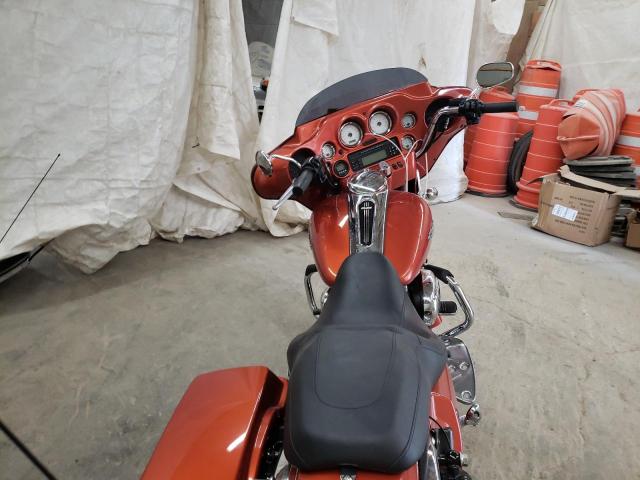 2011 HARLEY-DAVIDSON FLHX 1HD1KB419BB608909