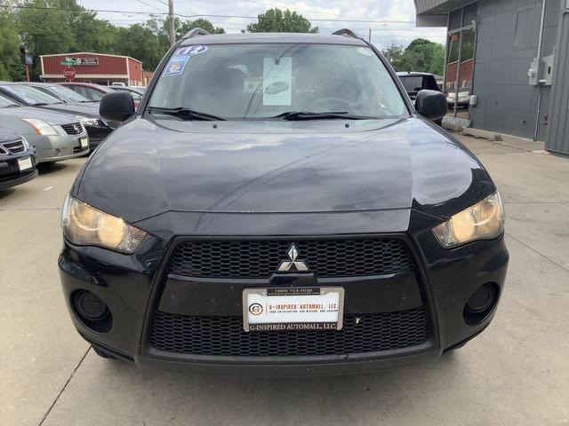 Паркетники MITSUBISHI OUTLANDER 2012 Чорний