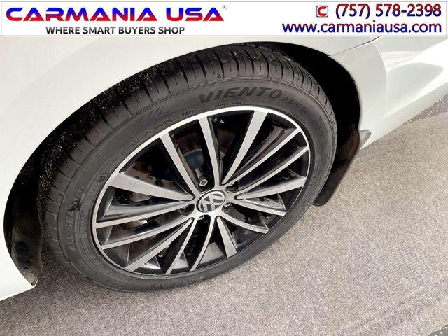 Седаны VOLKSWAGEN JETTA 2016 Белый