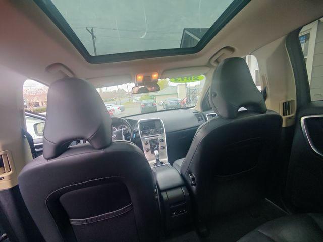 Паркетники VOLVO XC60 2013 silve