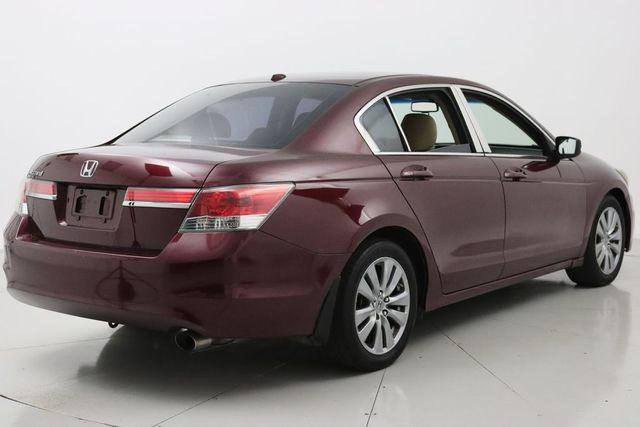 Седаны HONDA ACCORD 2012 basqu