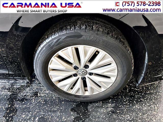  VOLKSWAGEN JETTA 2020 Черный