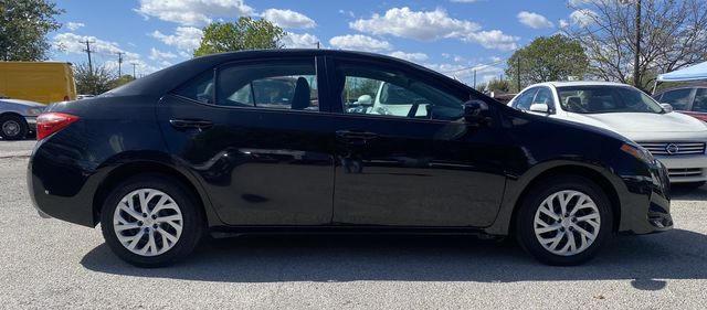 Седаны TOYOTA COROLLA 2017 Черный