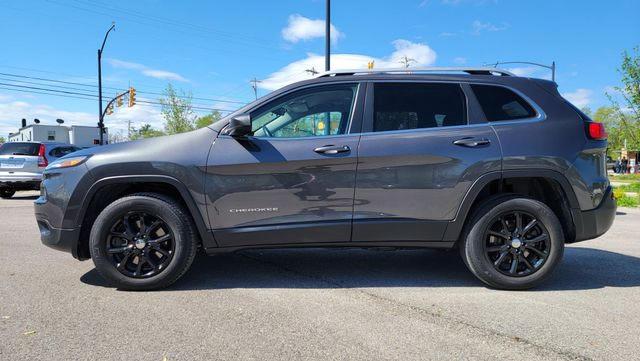 Паркетники JEEP GRAND CHER 2015 Сірий