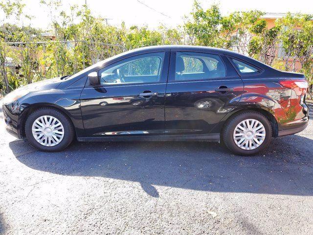 Седаны FORD FOCUS 2013 tuxed