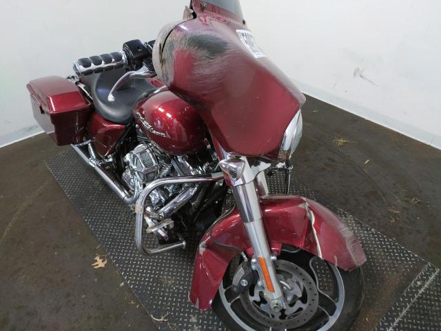 2010 HARLEY-DAVIDSON FLHX 1HD1KB412AB673082