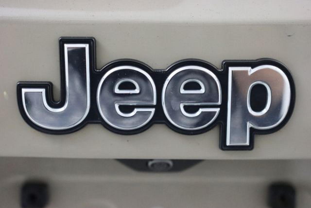 ZACCJBBT9FPC05106 2015 Jeep Renegade Latitude