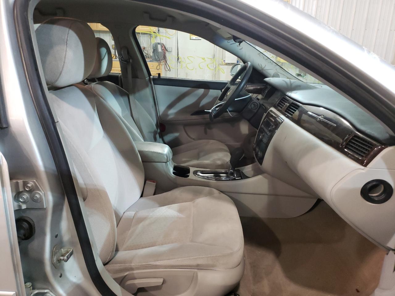 2012 Chevrolet Impala - Image 5