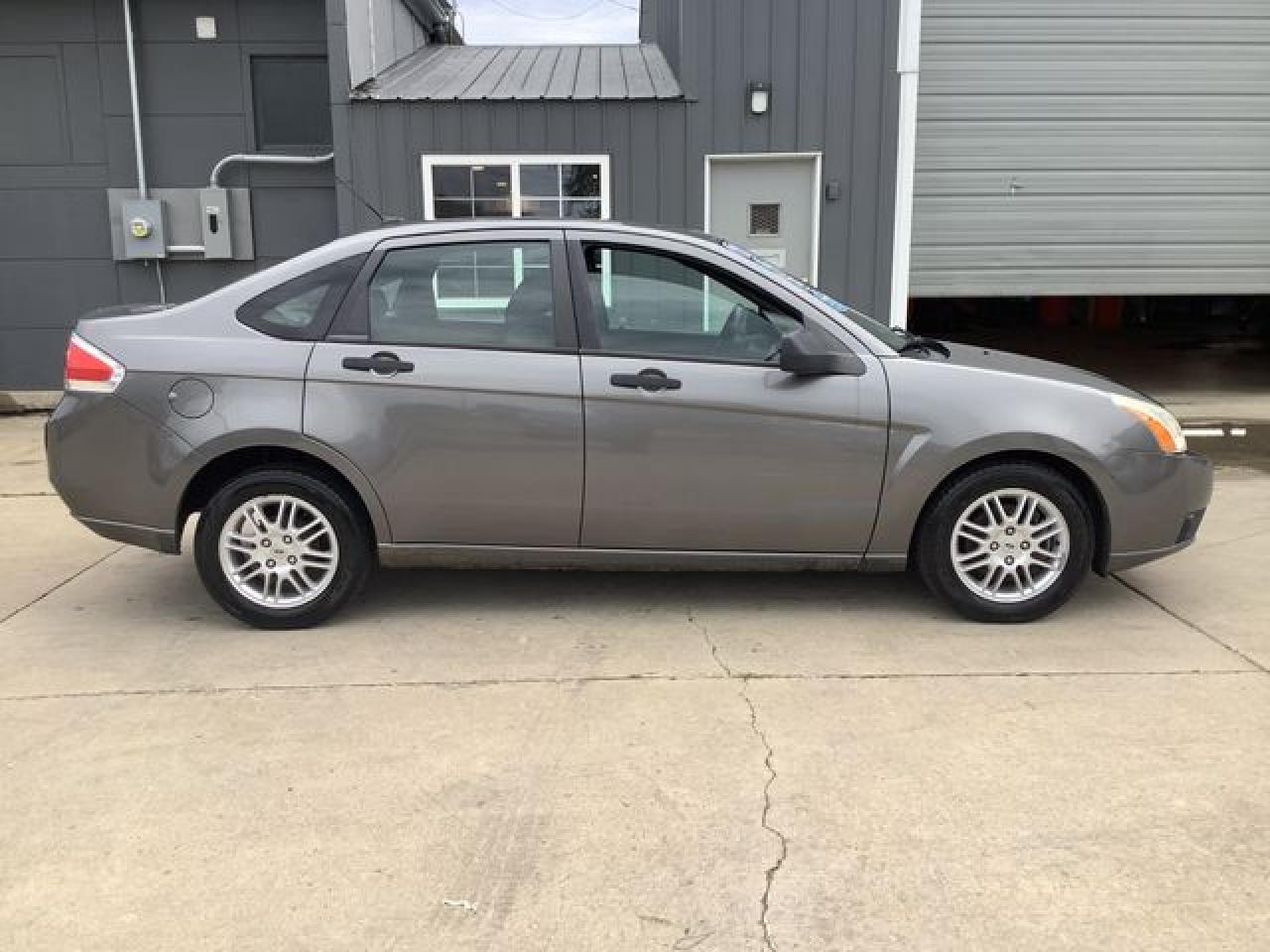 2011 Ford Focus Se VIN: 1FAHP3FN1BW194496 Lot: 51760222