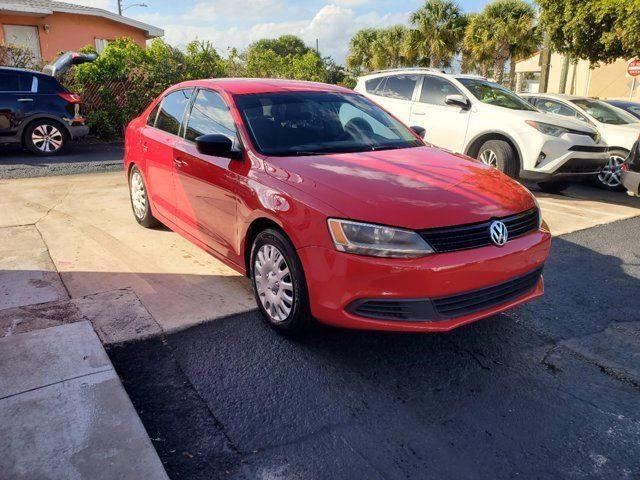 Седаны VOLKSWAGEN JETTA 2014 torna