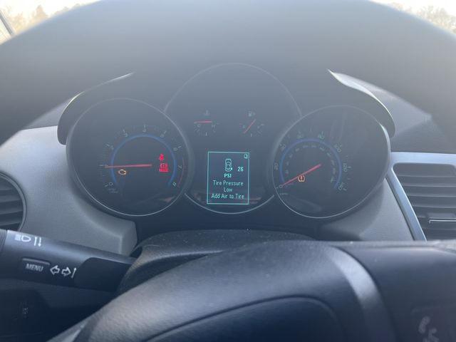 Седани CHEVROLET CRUZE 2016 Білий