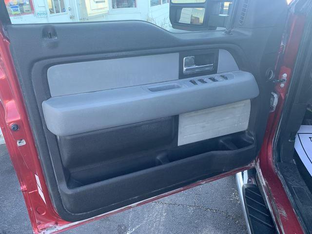 Пікапи FORD F-150 2012 Червоний