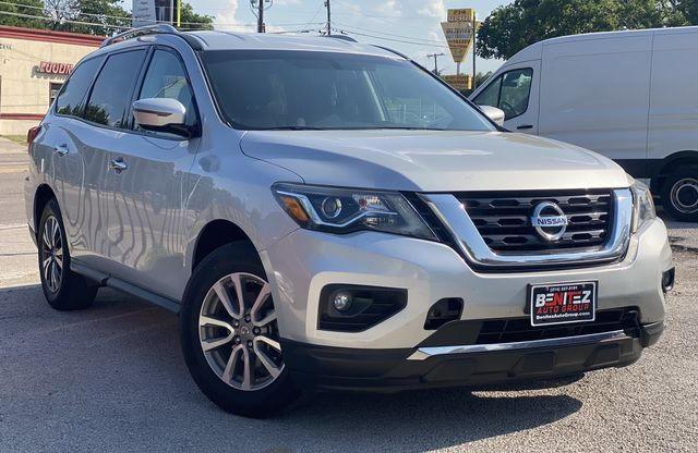  NISSAN PATHFINDER 2017 silve