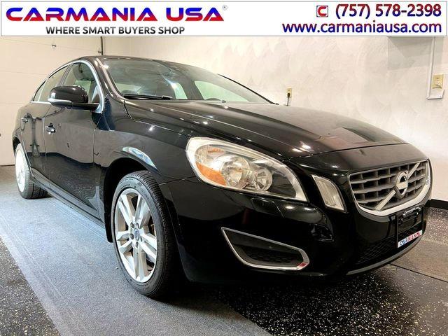 Седани VOLVO S60 2012 Чорний