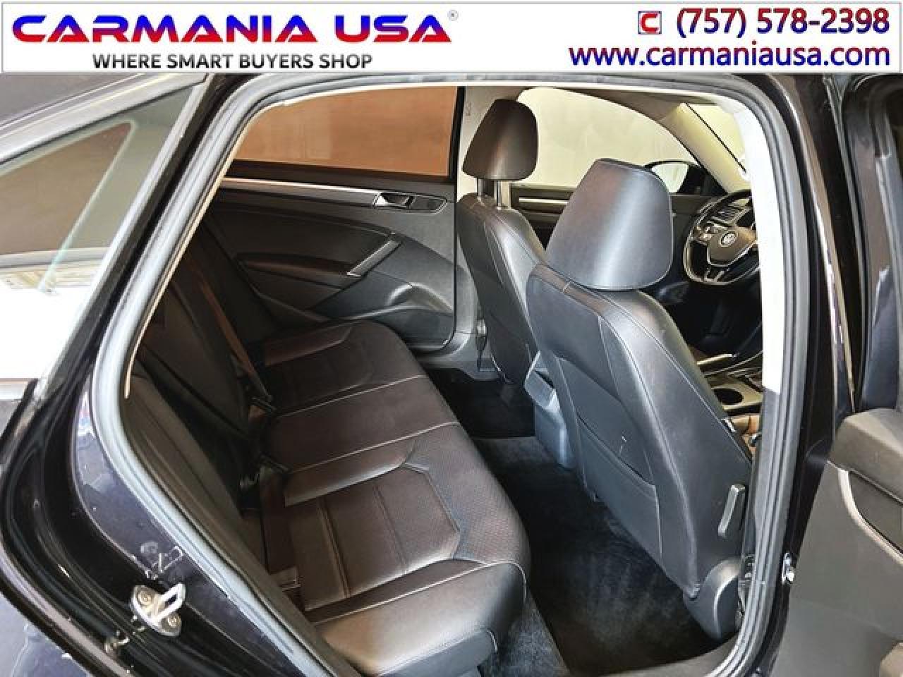 1VWAA7A32JC032142 2018 Volkswagen Passat S