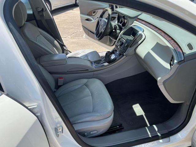 Седаны BUICK LACROSSE 2012 Белый