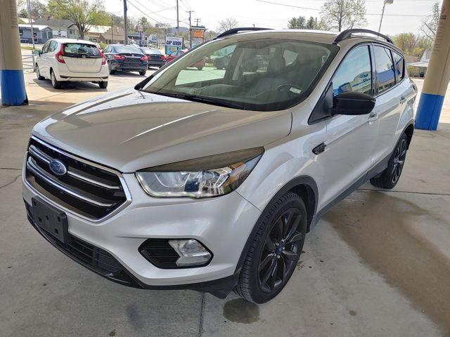  FORD ESCAPE 2018 silve