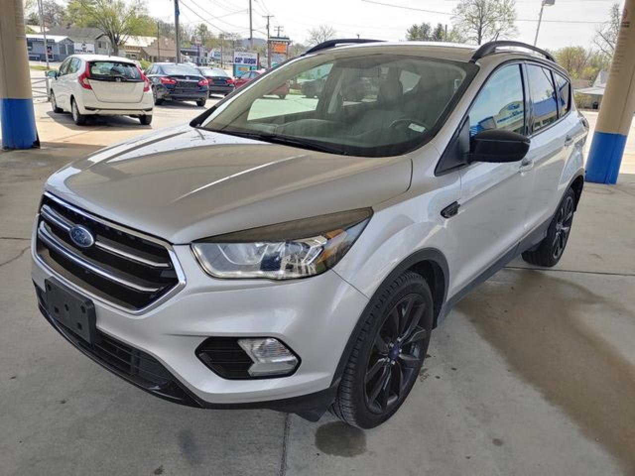 1FMCU0GD5JUA84784 2018 Ford Escape Se