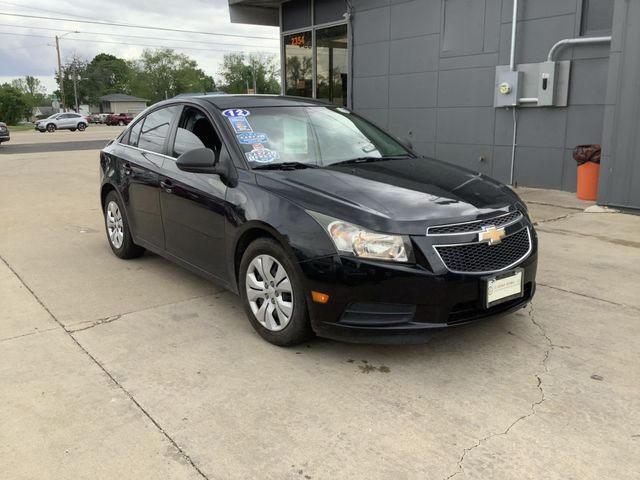 Седани CHEVROLET CRUZE 2012 Чорний