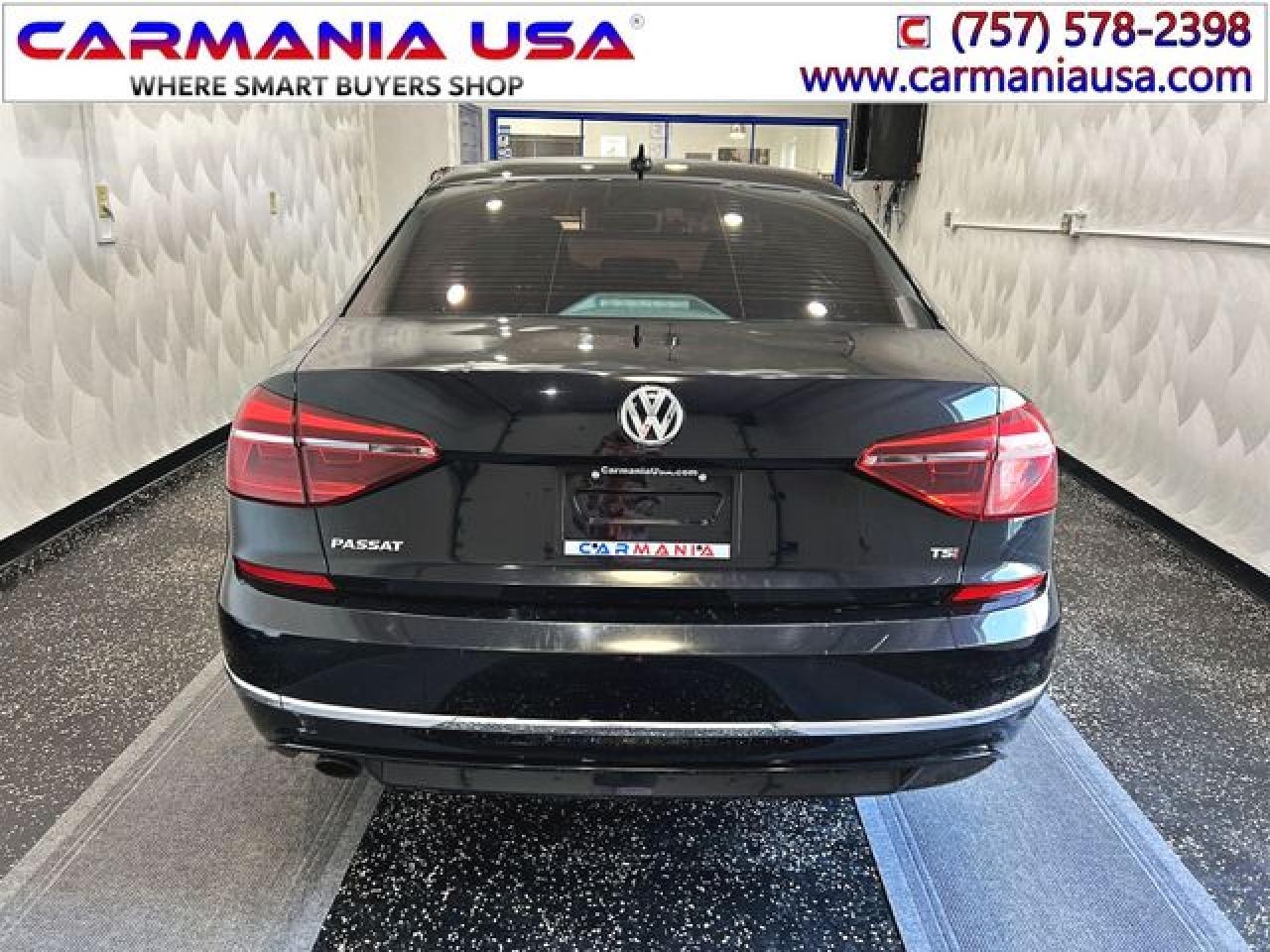 2018 Volkswagen Passat S VIN: 1VWAA7A32JC032142 Lot: 51727982