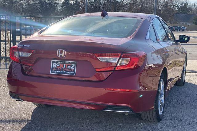  HONDA ACCORD 2020 Красный
