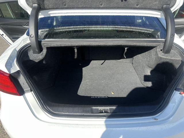 Седаны NISSAN MAXIMA 2017 Белый