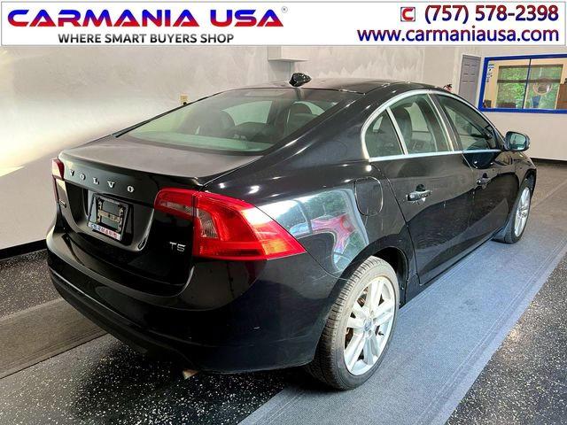 Седани VOLVO S60 2012 Чорний