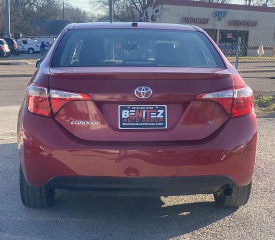 Седаны TOYOTA COROLLA 2014 Красный