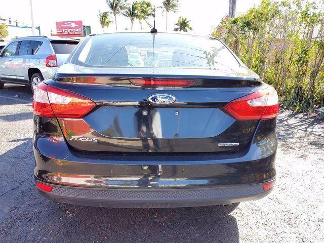 Седаны FORD FOCUS 2013 tuxed