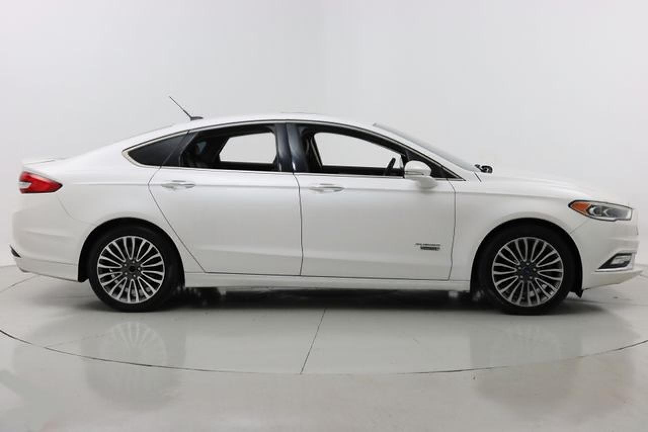 3FA6P0SU6HR152176 2017 Ford Fusion Titanium Phev