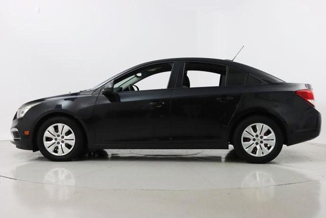 Седани CHEVROLET CRUZE 2015 Чорний