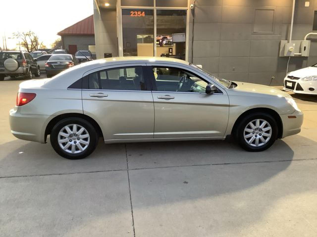 2010 Chrysler Sebring Touring VIN: 1C3CC4FBXAN115623 Lot: 51759392