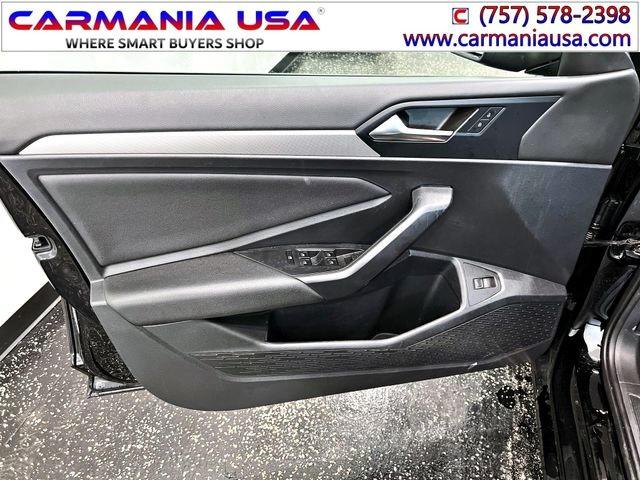  VOLKSWAGEN JETTA 2020 Черный