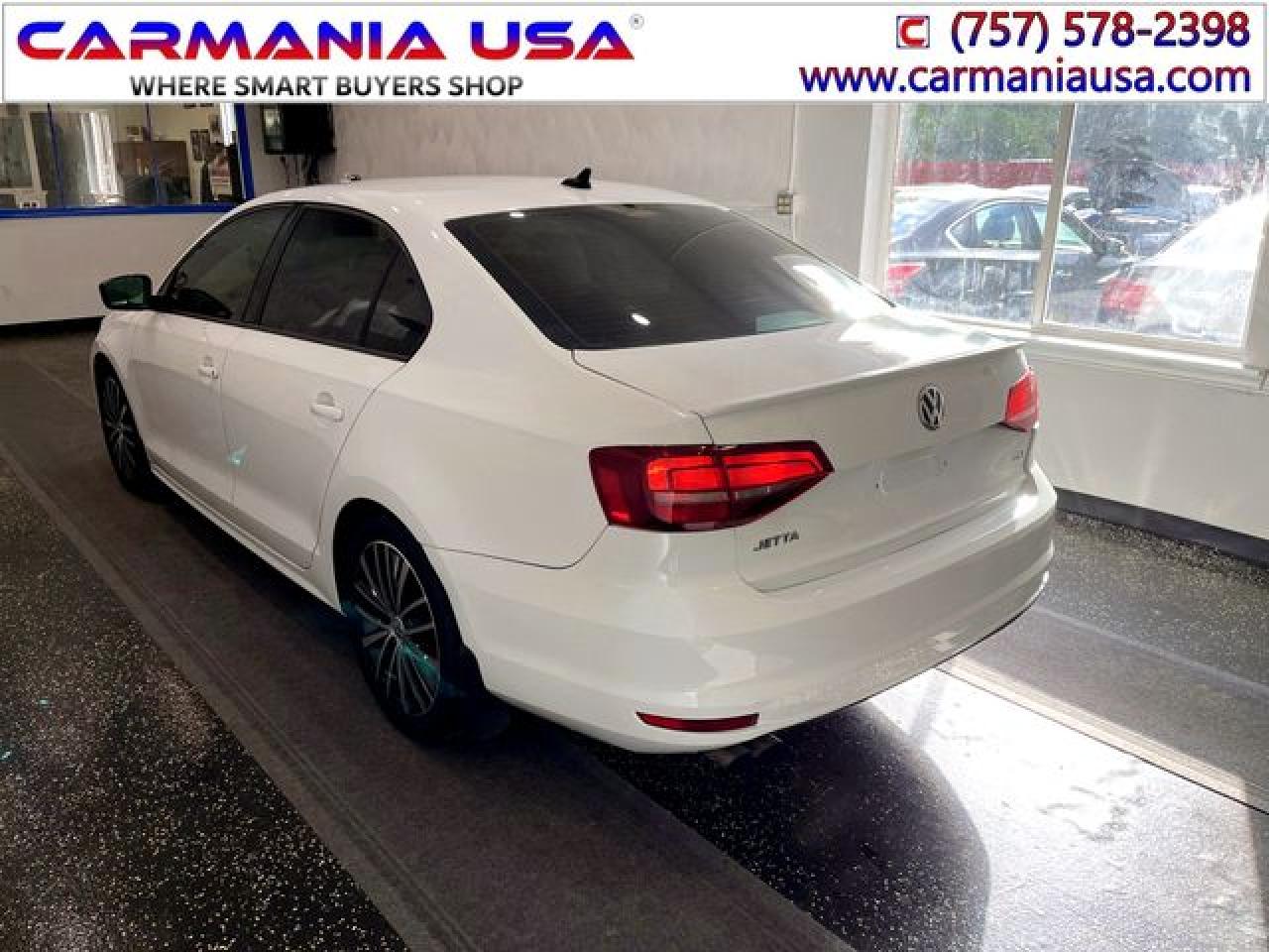 3VWD17AJ9GM278768 2016 Volkswagen Jetta Sport