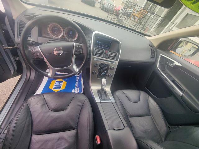 Паркетники VOLVO XC60 2013 silve