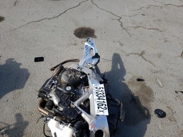 2017 APRILIA RSV4 RR ZD4KEU000HS000053