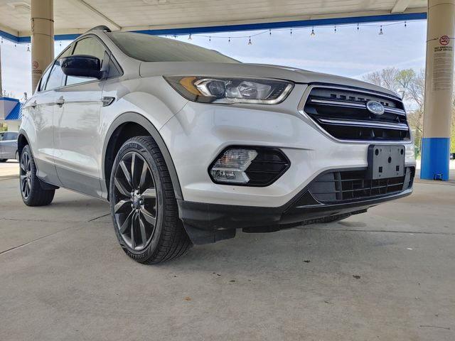  FORD ESCAPE 2018 silve