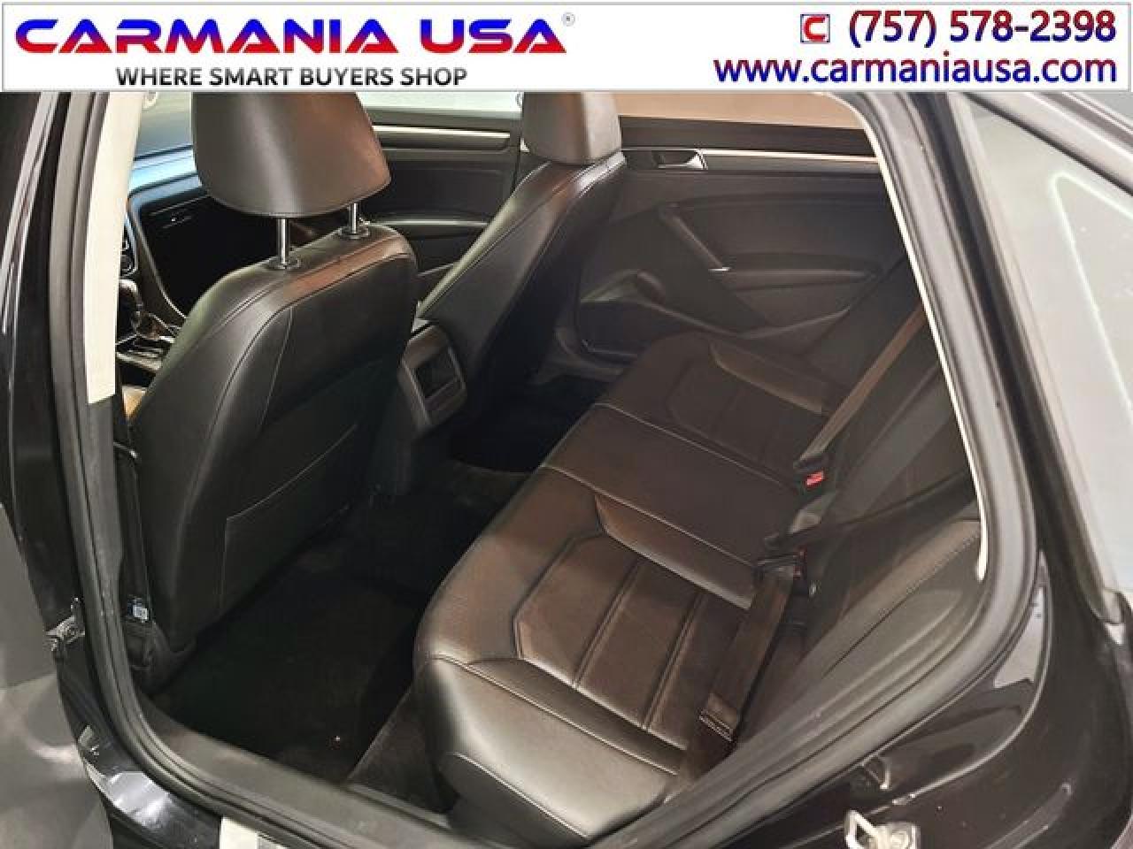 1VWAA7A32JC032142 2018 Volkswagen Passat S