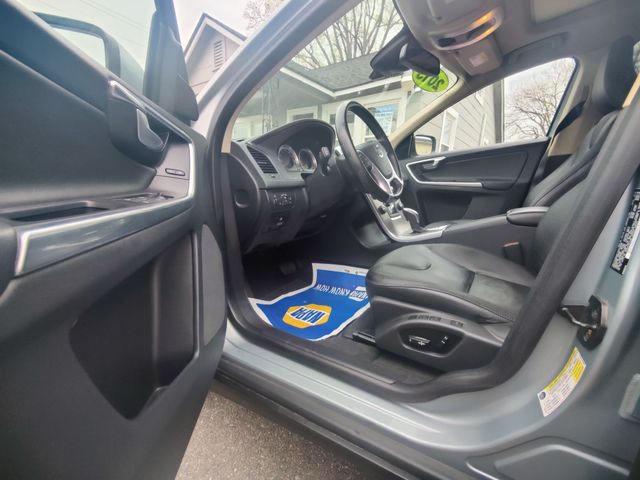 Паркетники VOLVO XC60 2013 silve