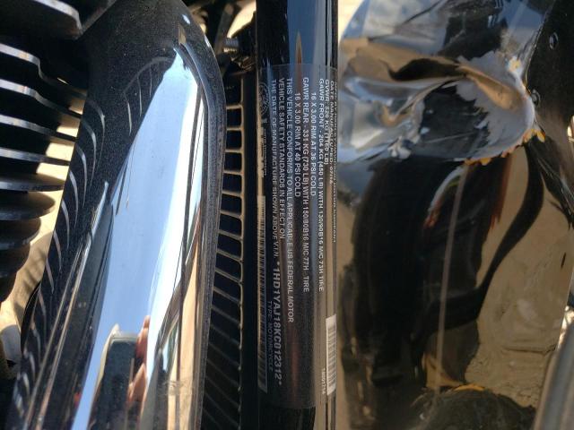2019 HARLEY-DAVIDSON FLHC 1HD1YAJ18KC012312