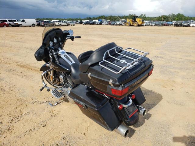 2011 HARLEY-DAVIDSON FLHX 1HD1KBM17BB650298